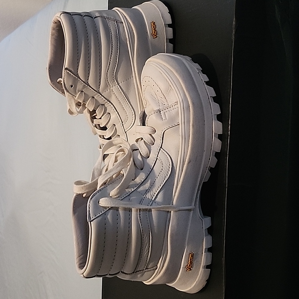 Vans VAULT x vibram Hightop Platform White Leather Sneaker Boots